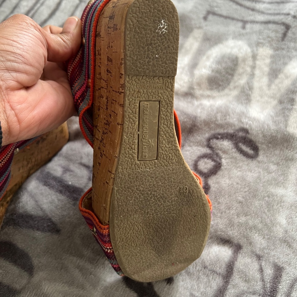 Sandle - Picture 3 of 3